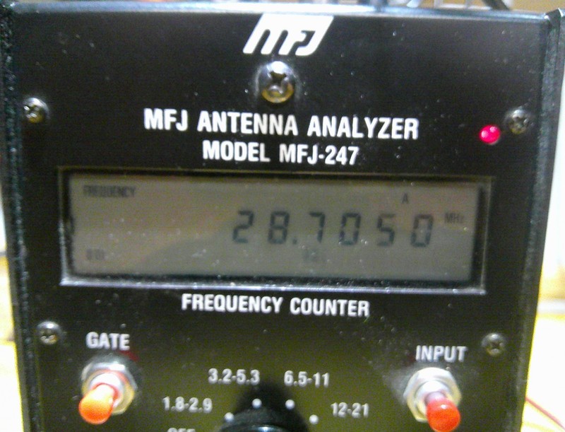 MFJ-247 Ham Radio HF VHF swr Antenna meter Analyzer Frequency Counter.