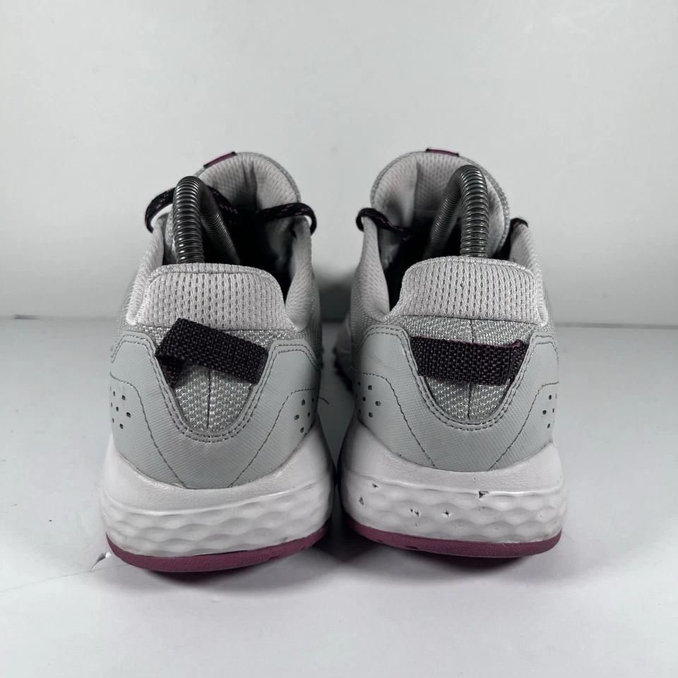 New Balance 410v8 Lace Up Trail Running Shoes Sneakers Women's Size 10 - Image 4 of 4