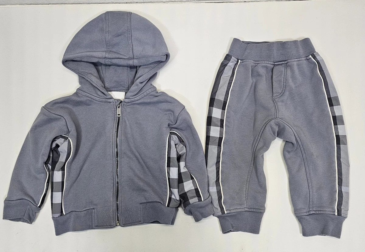 Preços baixos em Burberry Cinza Roupas (tam. 4 e Acima) para