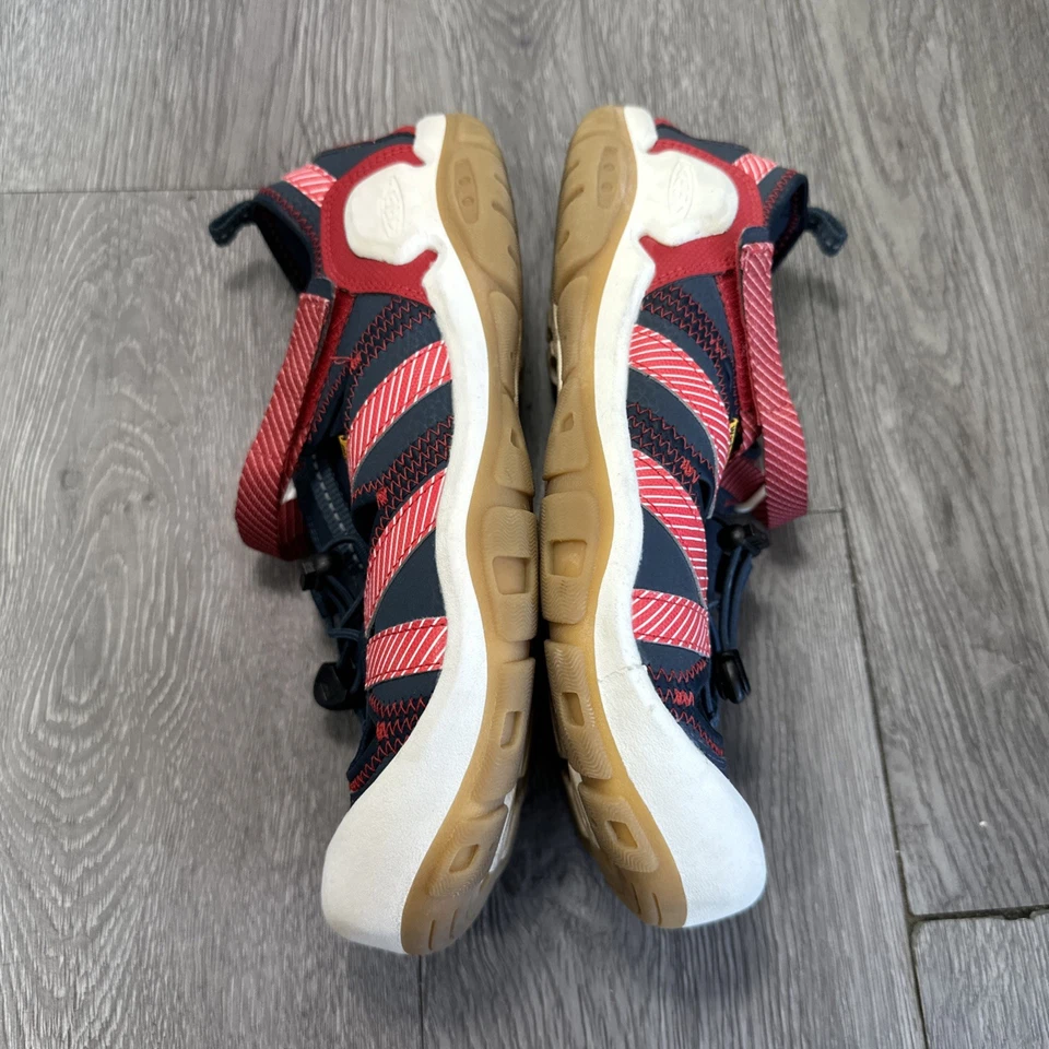 Sandalia de Agua Keen Knotch Creek Azul y Rojo Juvenil Talla 7/Mujer 8.5 Zapatos Foto 3 de 4