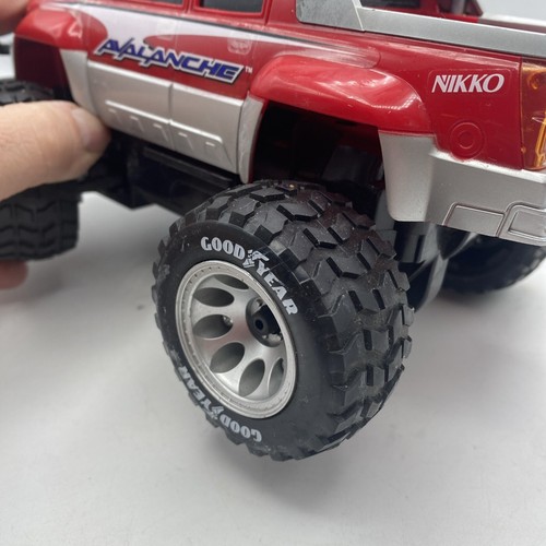 Nikko RC Truck Chevy Avalanche 4WD Off Roader, Untested. For Parts or Repair - Picture 8 of 17