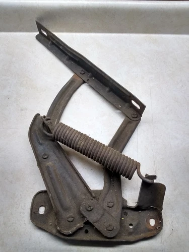 VTG OEM GM 1965-67 Chevelle Impala, 67-69 Camaro, 66/67 Nova, Hood Hinge RH, USA