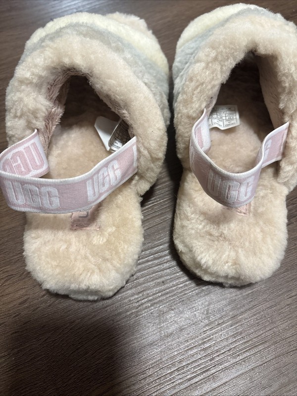 UGG Women's Slippers Size 4