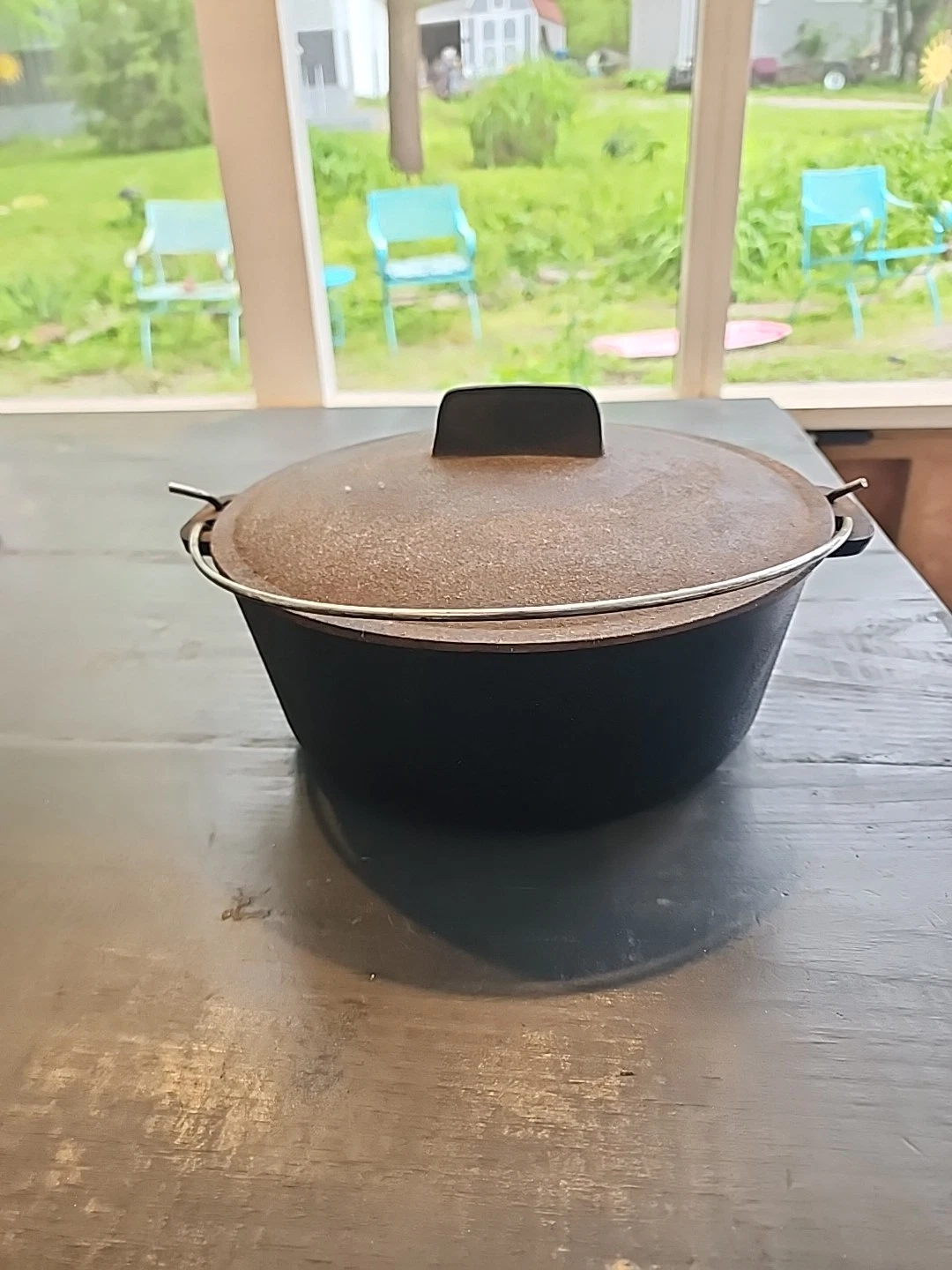 vtg 5 QT dutch oven CAST IRON made in korea