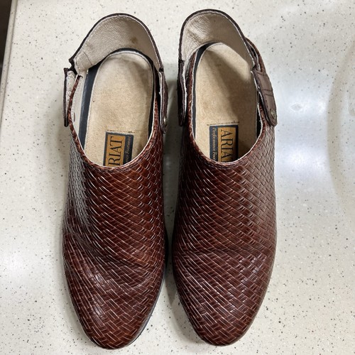 Ladies Ariat Basket Weave Mules/ Clogs Sz 8.5