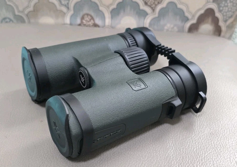 Vortex Bantam HD 6.5x32mm Youth Binocular - Green - Image 3 of 4