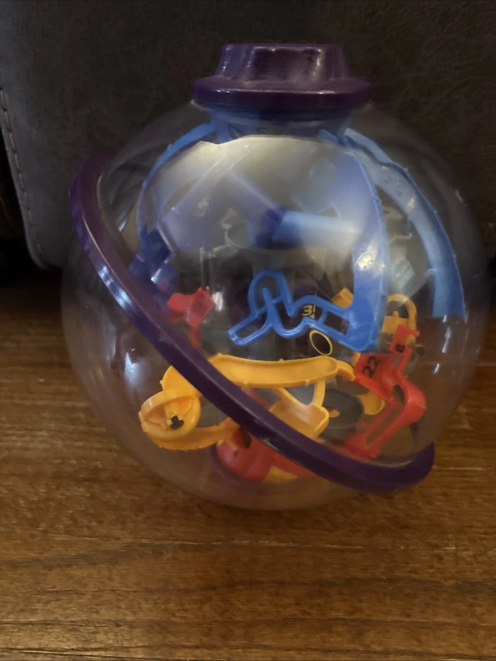 PERPLEXUS Twist 3D Maze Puzzle Ball Spin Master purple globe brain teaser.    B3 - Image 2 of 4