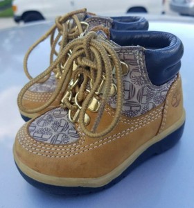 infant timberland boots size 4c