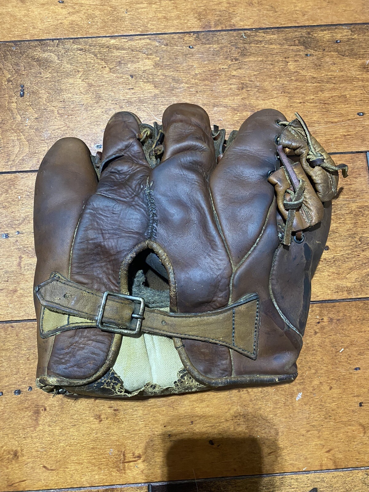 1920/30’s Antique Unique Buckleback Baseball Glove eBay