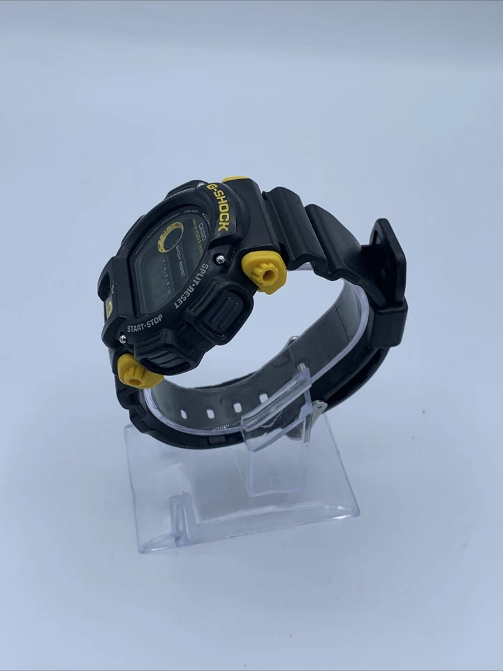 Casio G Shock DW 9052 Black With Yellow Accents HTF READ DETAILS - Image 3 of 4