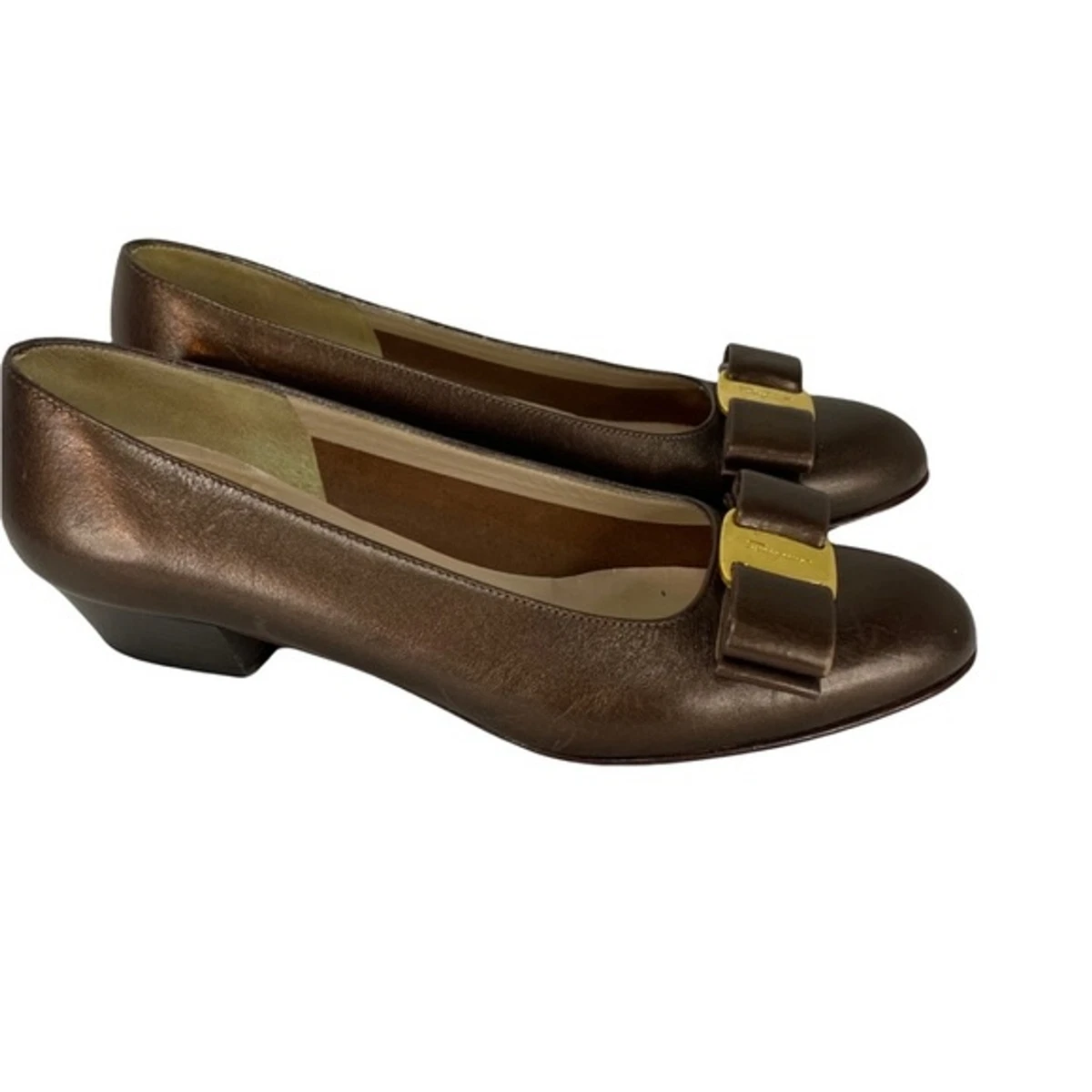 Ferragamo shop vara heels