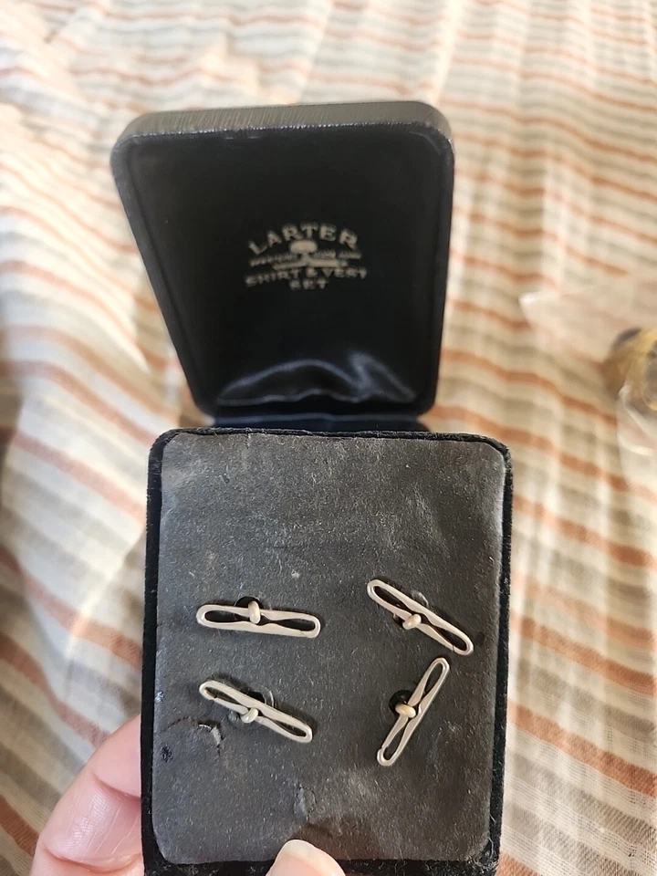 Larter 复古衬衫和背心套装 — 第 3/4 张图片