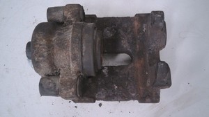 Bremssattel hinten rechts BMW 325d DPF Bj 2007 E90 / E91/ 2473768