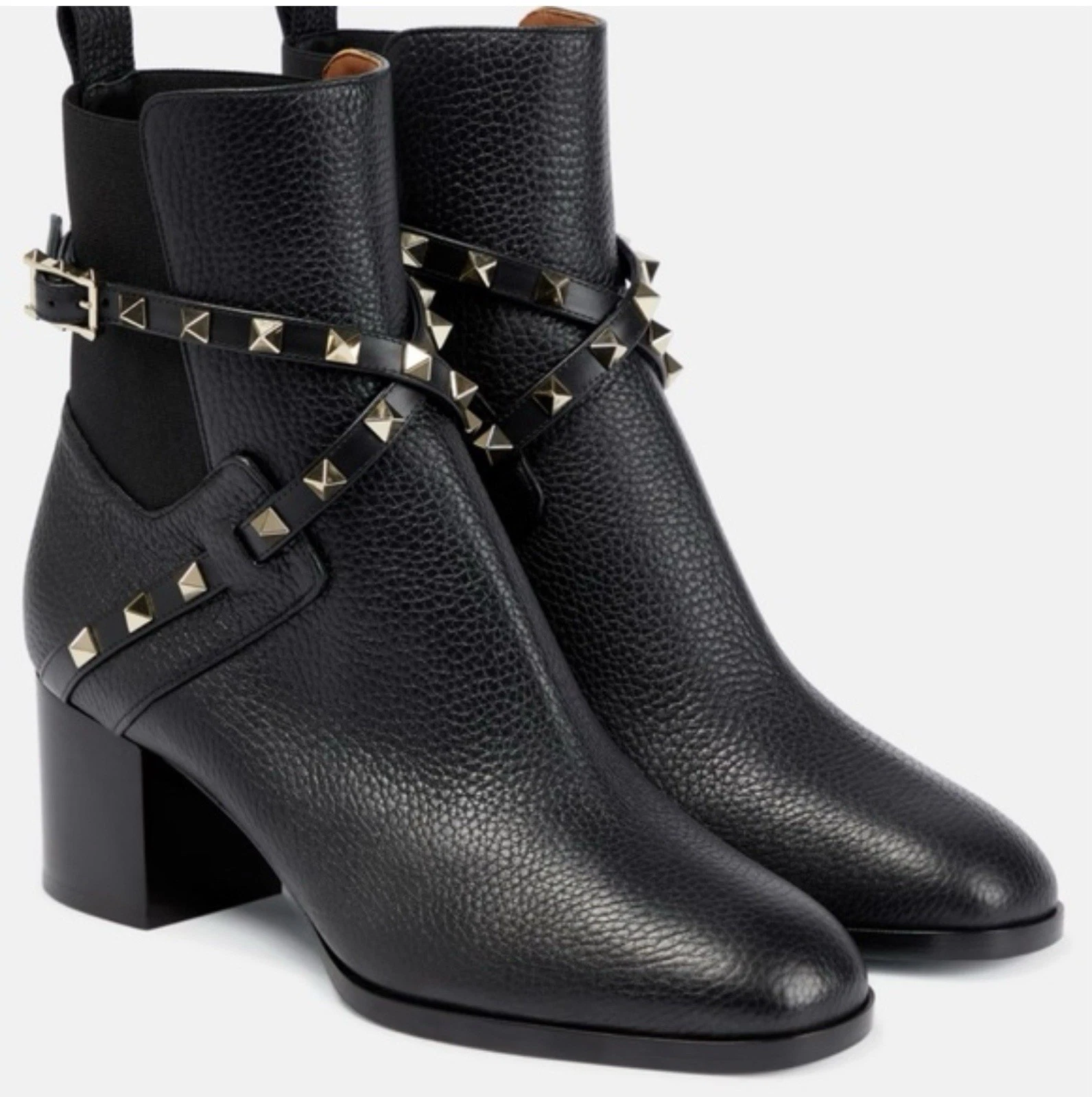 Valentino — Valentino Garavani Rockstud Ankle Boots Black Leather Size 38 Stud Strap Booties