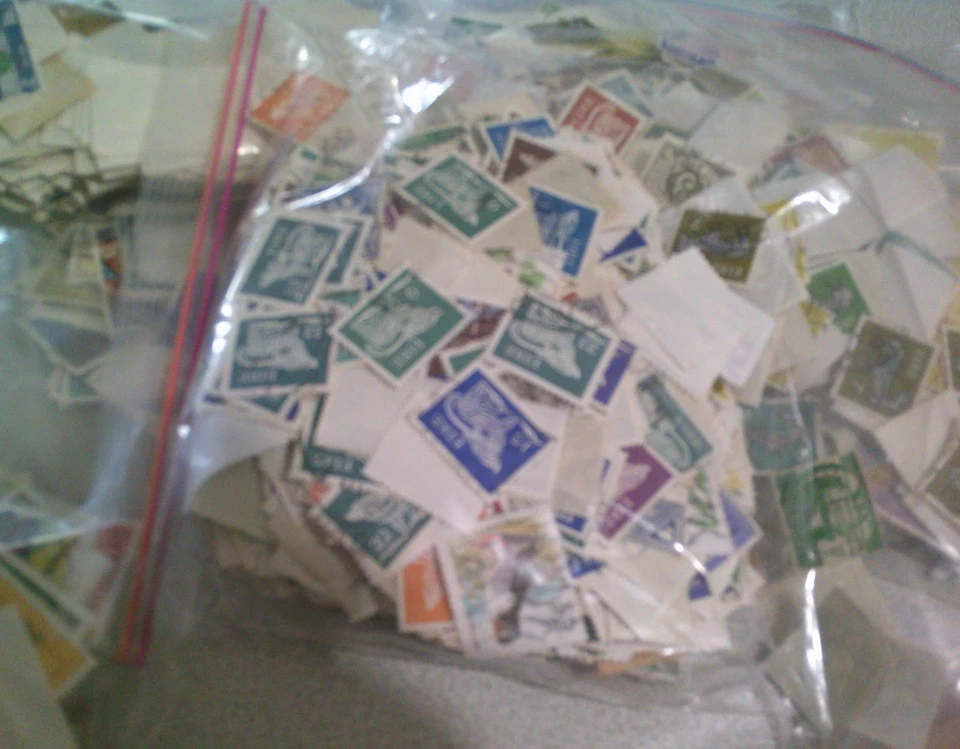 Eire 600 gramos más (6.000 sellos usados) Foto 4 de 4