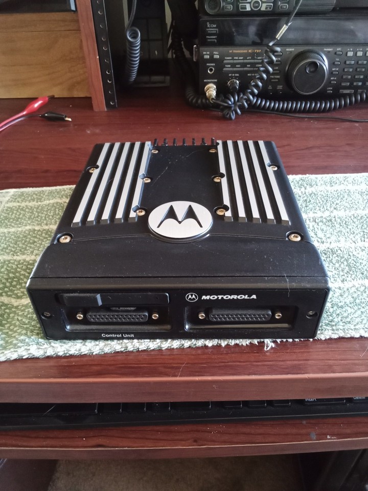 Motorola XTL5000 P25 – Radio Mobile Occasion – Professionnel – Marque Motorola