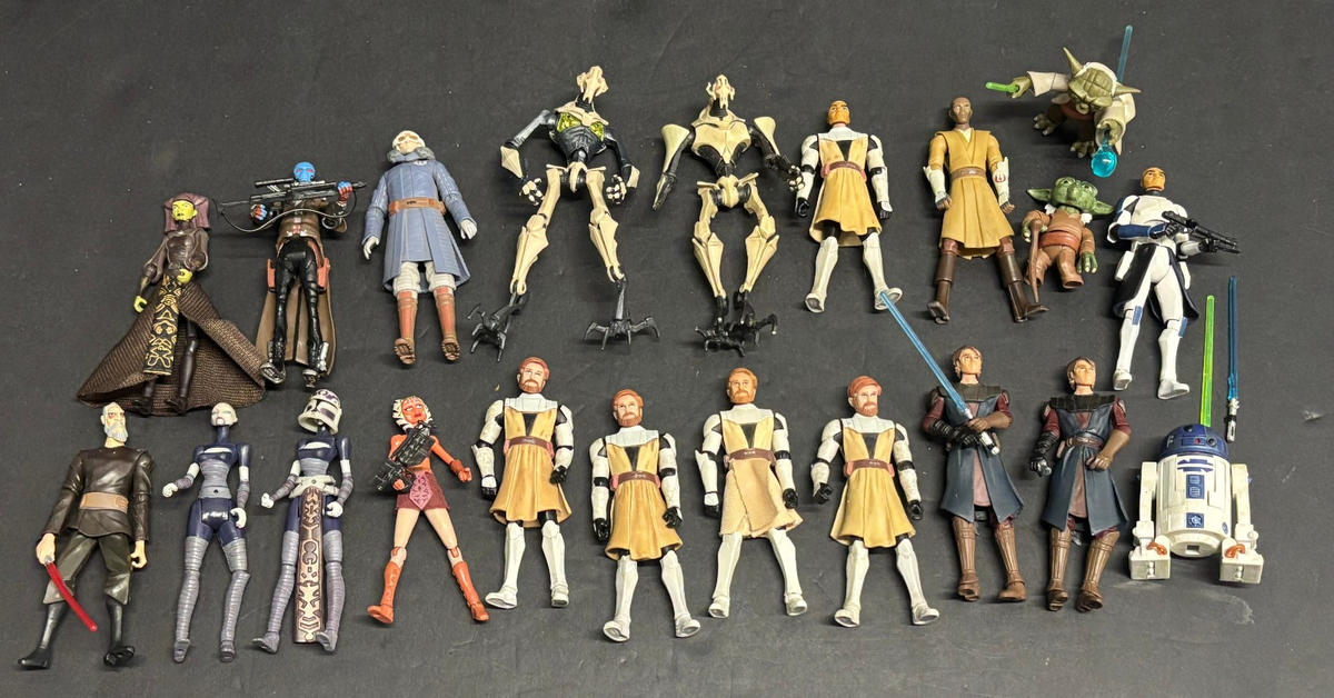Star Wars Clone Wars 21 Figure Lot Loose Ahsoka Anakin Yoda