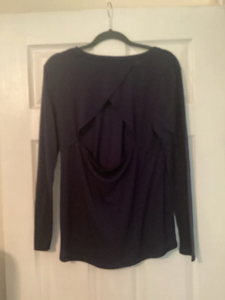 Old navy activewear go dry top shirts set of 2 Navy and Black open back Medium - Image 4 of 4