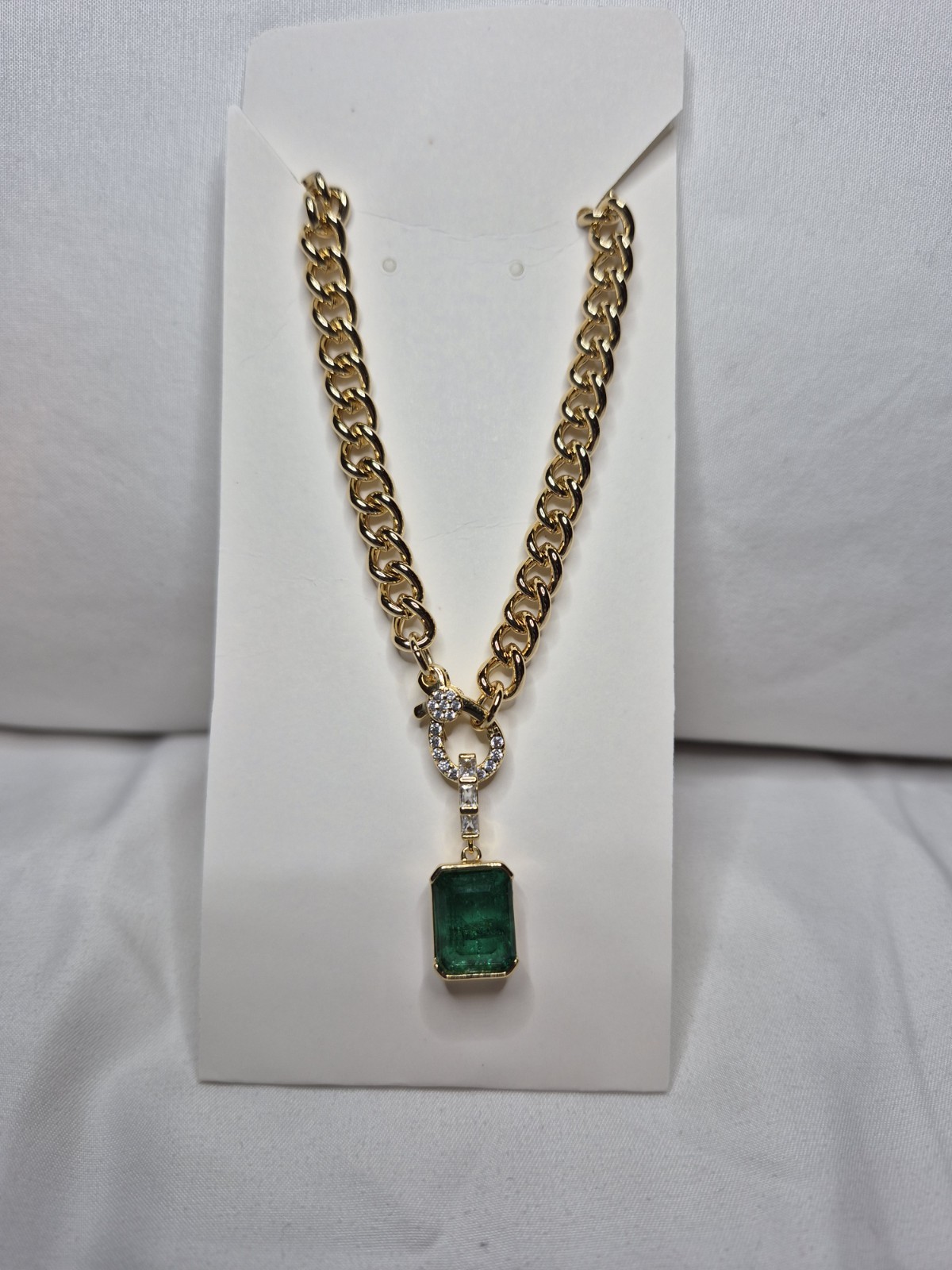 Bomb Party May Necklace 