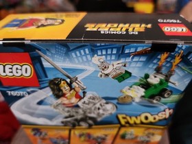 LEGO DC Comics Super Heroes: Mighty Micros: Wonder Woman vs. Doomsday (76070)