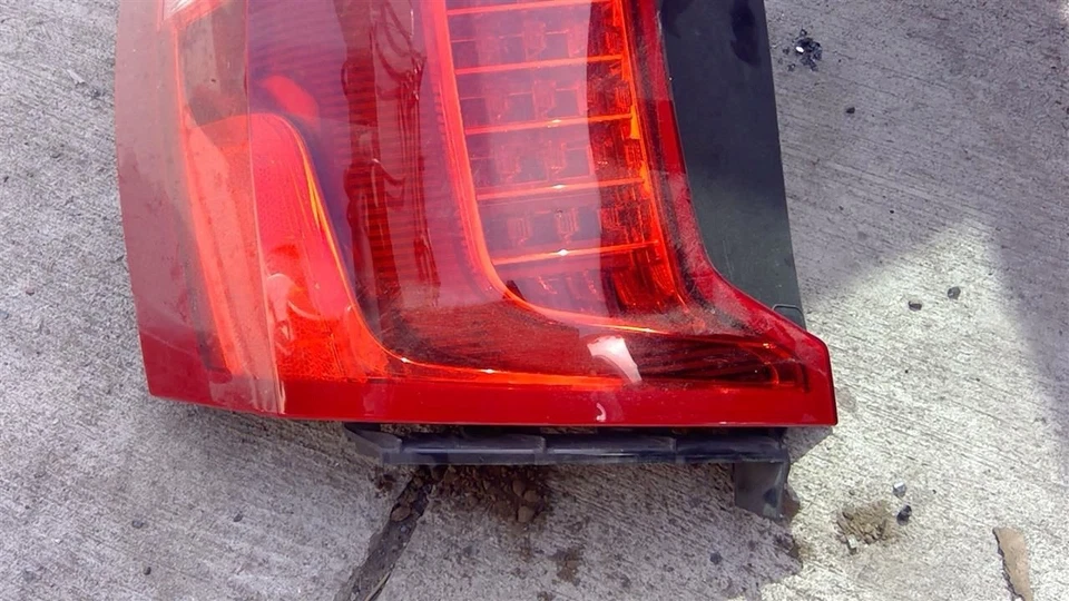 Driver Left Tail Light Fits 16-22 VOLVO XC90 649637 - Image 2 of 4