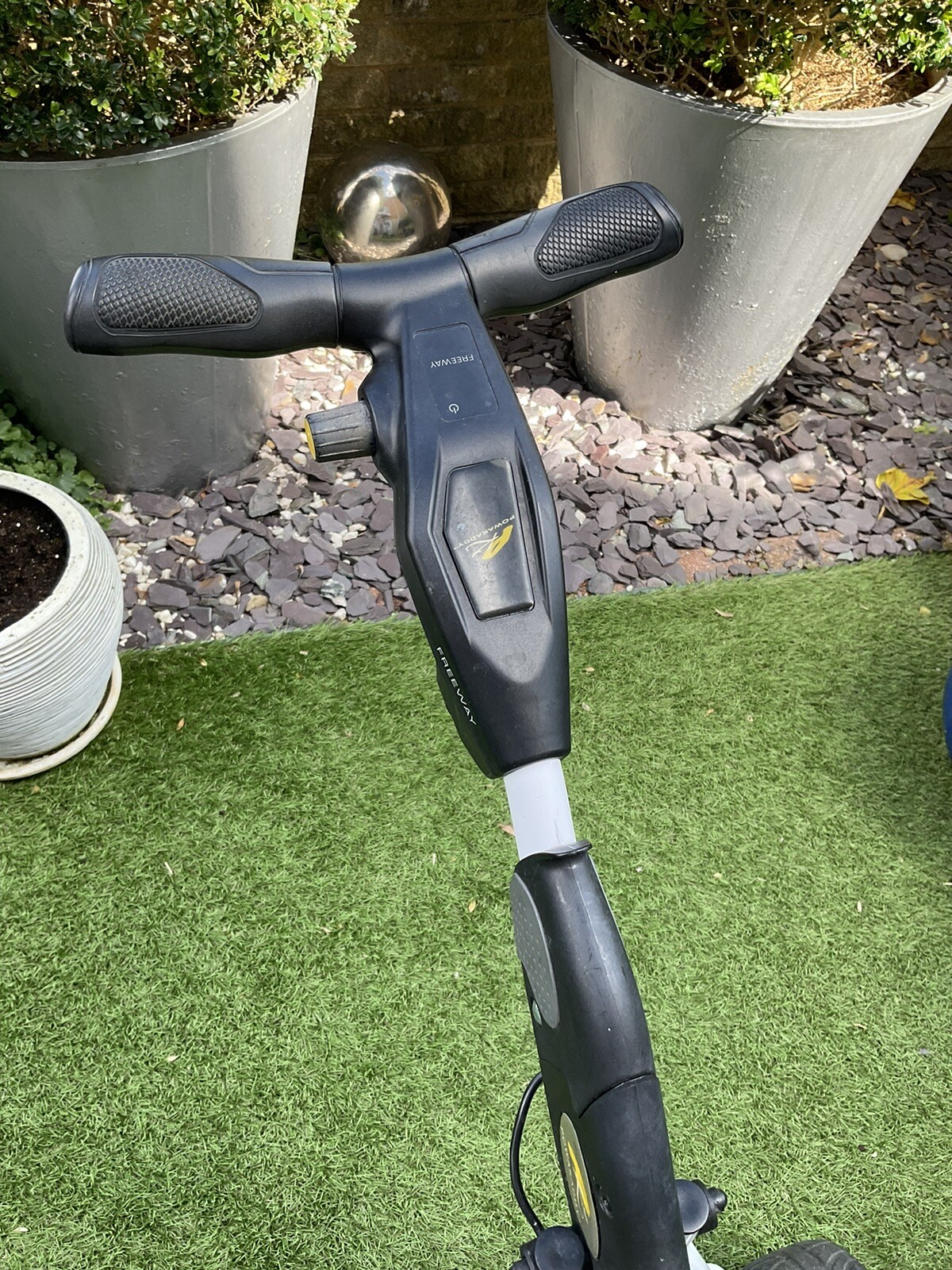 Powakaddy Freeway White Electric Golf Trolley With Lithium Battery