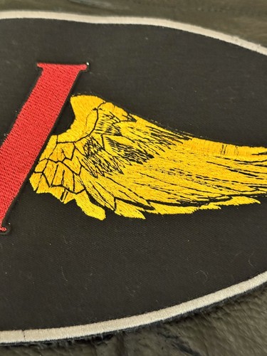 PARCHE BORDADO GRANDE "WINGED V" VICTORIA MOTOCICLETAS 12"x6" DIFÍCIL DE ENCONTRAR USADO EN EXCELENTE ESTADO - Imagen 7 de 12