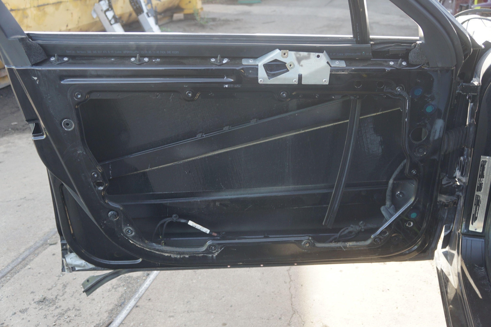 Front Left Door Shell OEM 3W5831056 Bentley Continental Flying Spur 06-12 *Note