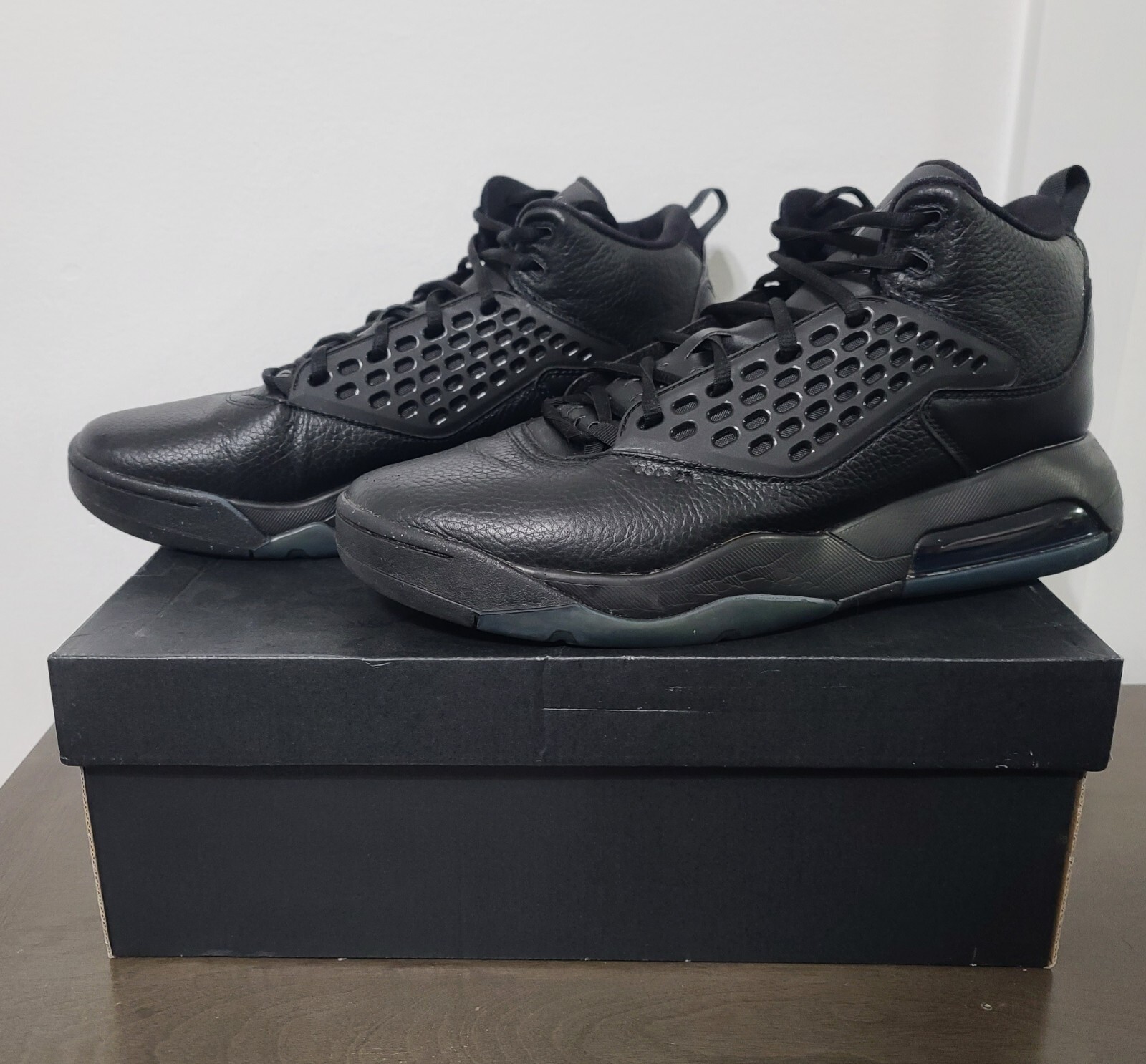200 triple black