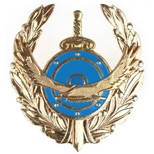 M&Uuml;TZENABZEICHEN F&uuml;r Polizei des Innenministeriums Kasachstan. Original