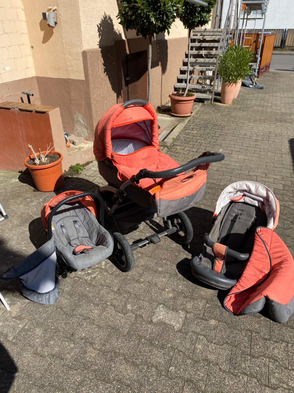Bild 1 von 3