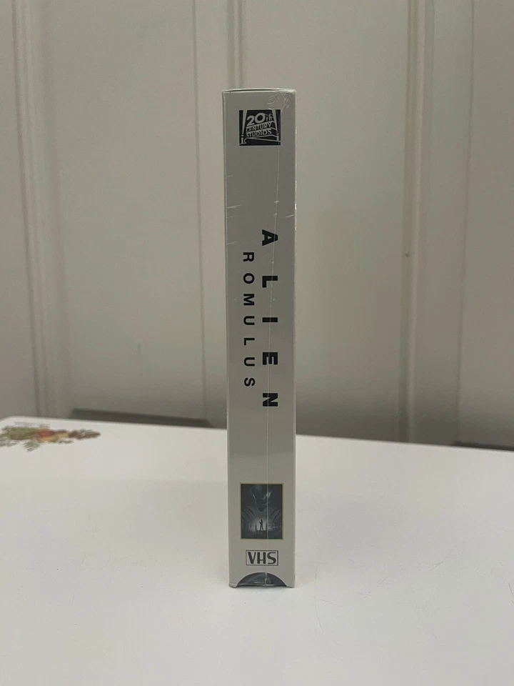 Alien Romulus Limited Edition VHS 20th Century Studios Release 2024 - Image 3 of 4