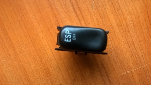 Mercedes-Benz ML W163 1638202710 Schaltknopf ESP Schalter