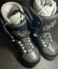 Thirty Two Prion W’s Snowboard Boots Size 8.5 [Pre-Owned]