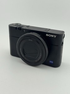 Sony Cyber Shot DSC-RX100 VA Digital Camera