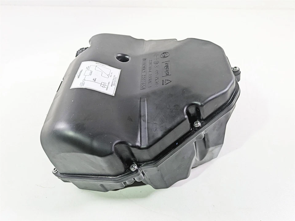 Filtro respirador limpiador caja aire Triumph Street Triple 765 R 2024 T2207650 Foto 4 de 4