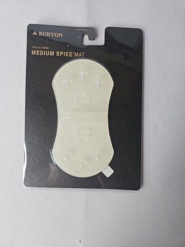 BURTON MEDIUM SPIKE MAT STOMP PAD - CLEAR