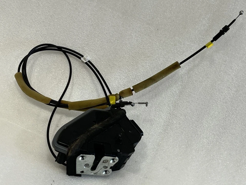 2016 2017 2018 2019 2020 NISSAN PATHFINDER LEFT REAR DOOR LATCH LOCK ACTUATOR - Image 2 of 4