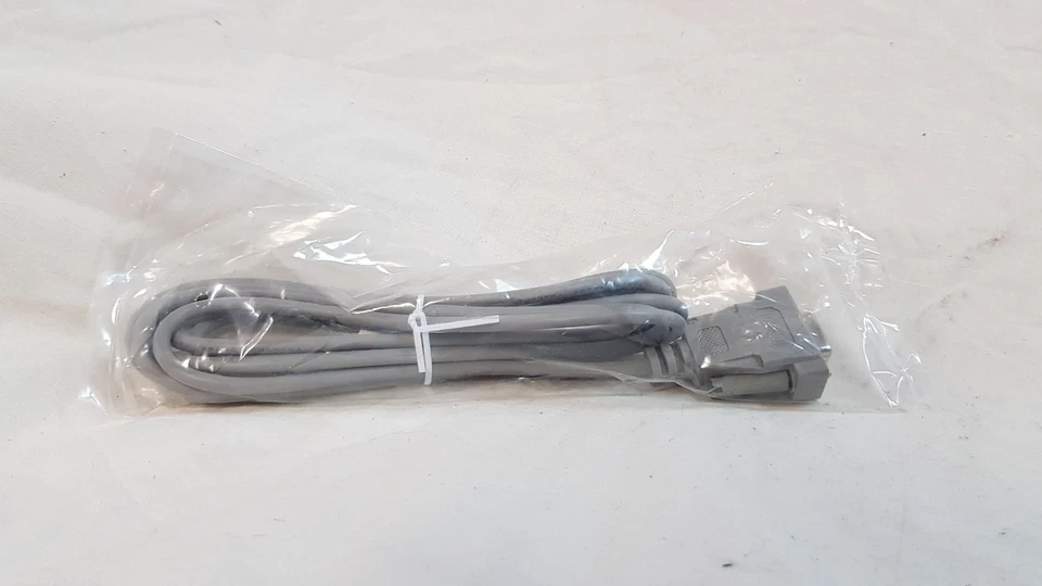 APC 940-0144a Original PDU DB9-RJ12 Serial RS232 Console Cable for AP7000 8000 9 - Image 2 of 4