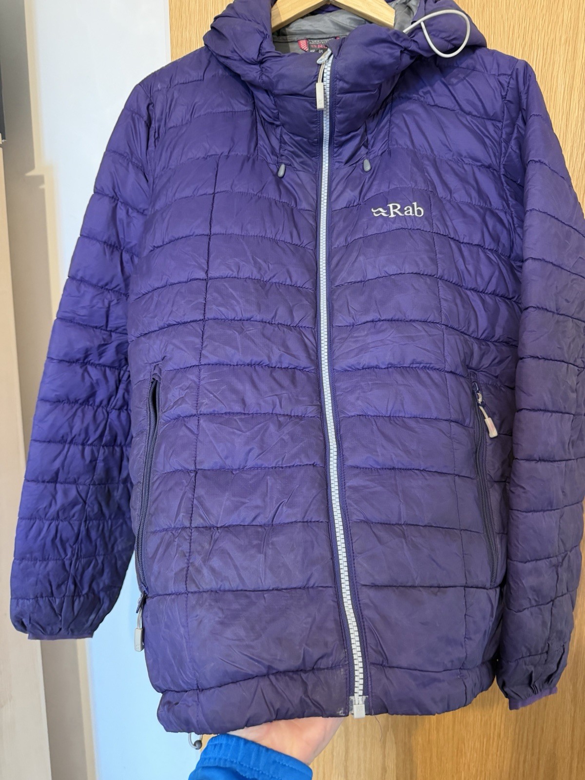 Rab Nebula Women’s Jacket UK 12 Large Purple Light Signs of Wear image 2