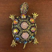 Vintage Rhinestone Turtle Brooch Men Stylish Animal Pin for Any Occasion Blue