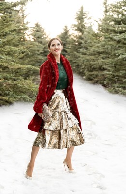 RACHEL PARCELL Gold Tiered Sequin Skirt 