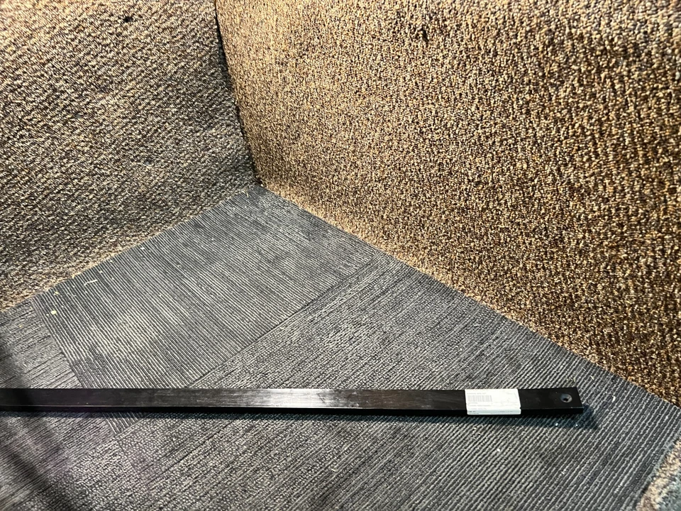 Zapato Deslizante BRP Negro 137" 503191306 Para Ski Doo Renegade GSX MXZ 600 800R 1200X Foto 3 de 4