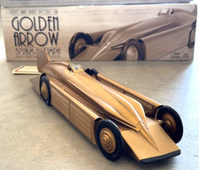 VERY LARGE CLOCKWORK SCHYLLING GOLDEN ARROW TIN PLATE RACE CAR IN US 20" 
