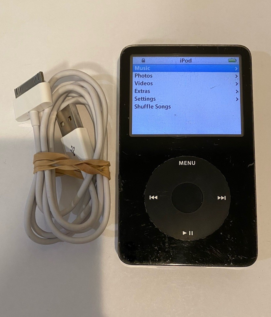 Apple iPod classic 5th Generation Enhanced Black (80 GB) Works