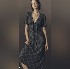 Tyra Short Sleeve V-Neck Midi Dress