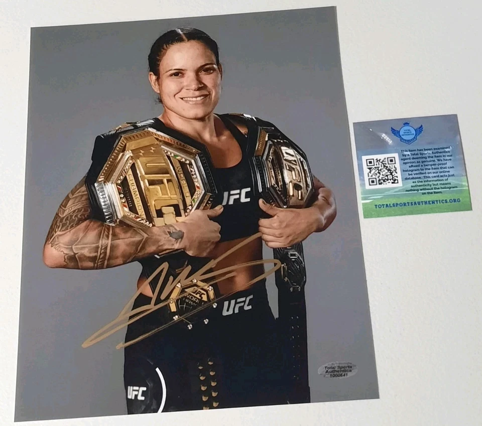 Foto automática 8x10 de tinta dorada firmada por cinturones Amanda Nunes UFC D Foto 3 de 4