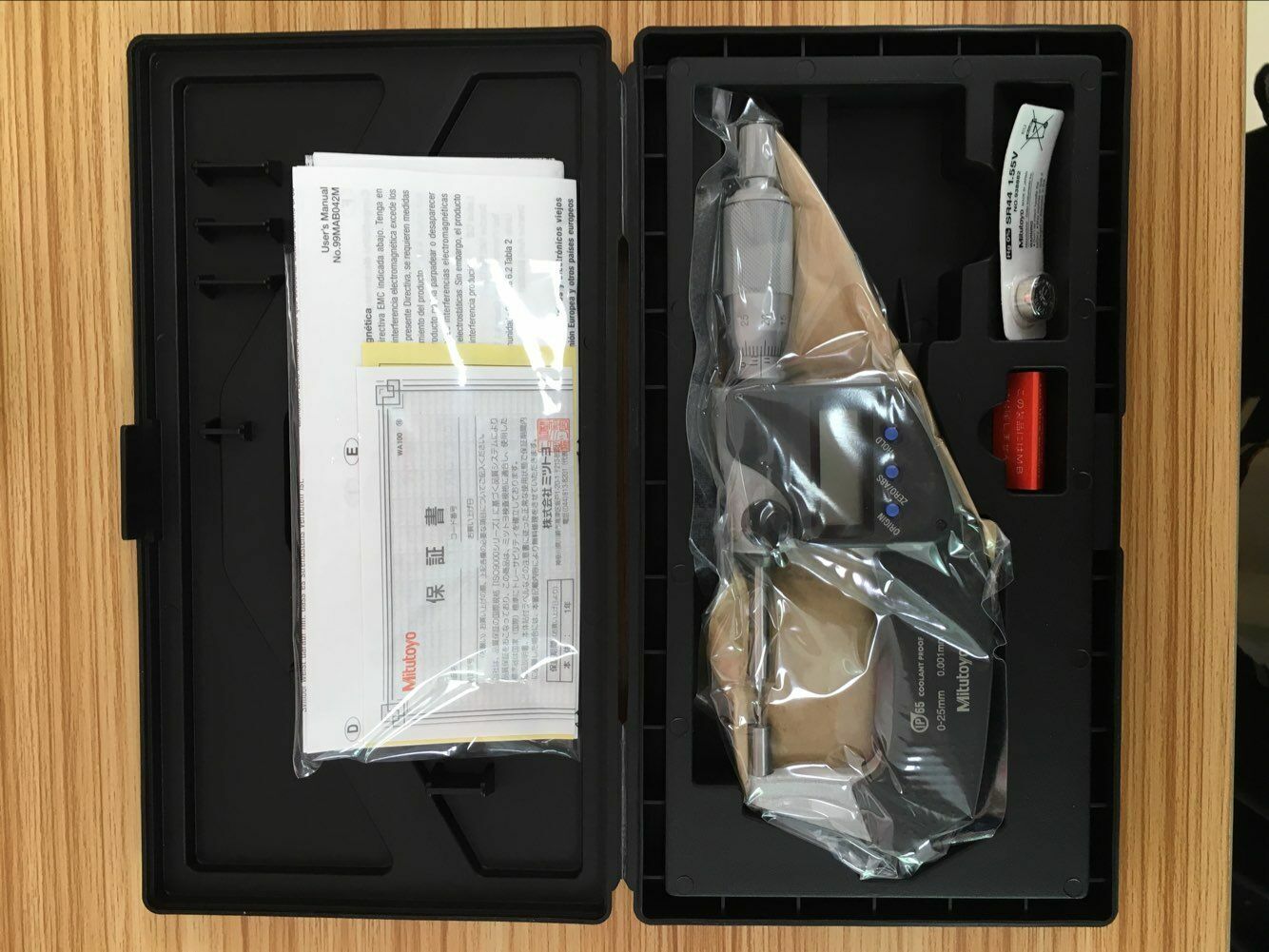 1 pcs 331-261-30 digital micrometer 0-25mm #F11