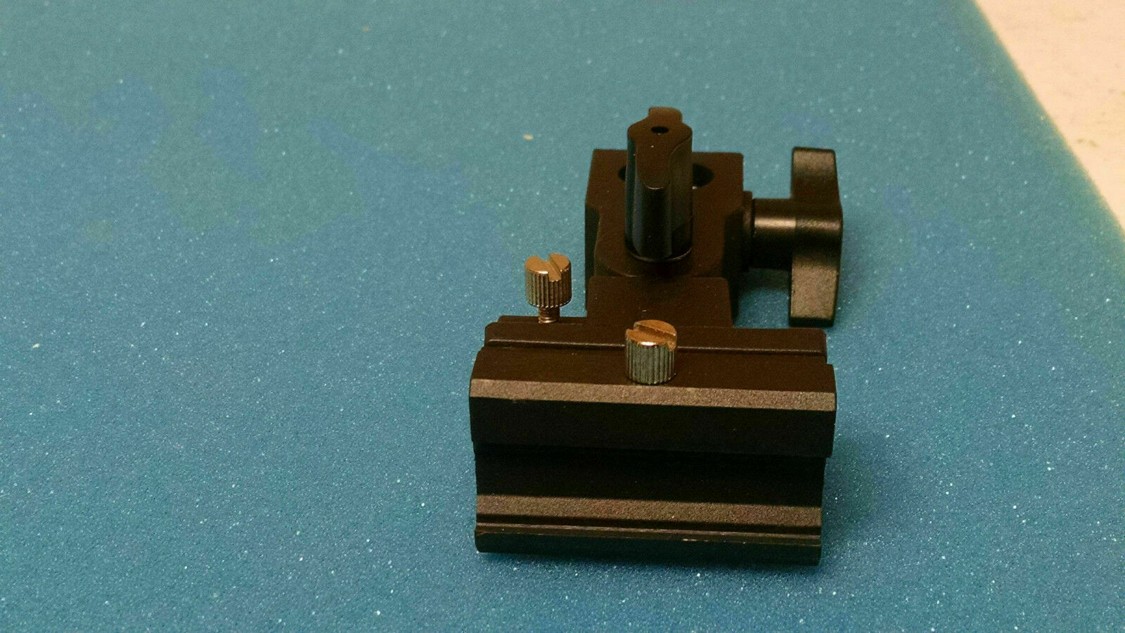  Flash Bracket Swivel Umbrella Holder Studio Tilting Bracket for Nikon Canon