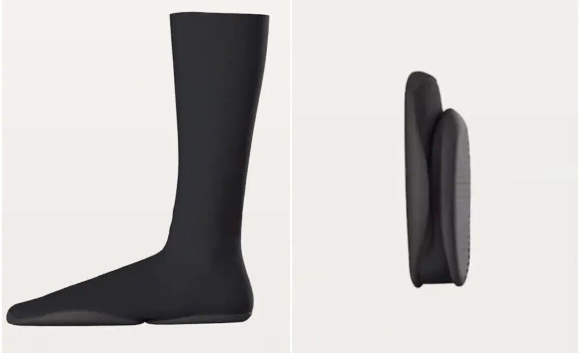Yeezy Pods Size 3 (Mens 11-13) YZY PODS Black w/ Bag New Yeezy Pods Size 3 (Mens 11-13) YZY PODS Black w/ Bag New